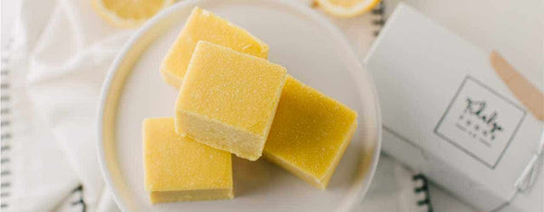 Lemon Chia Bar "Fat Bombs"