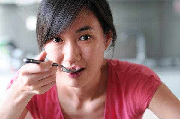 10 Rules for Eating Safely (and what to toss in your kitchen)