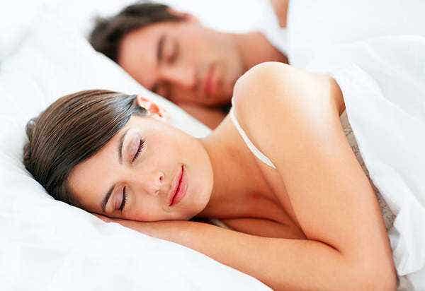 Treating Insomnia Naturally with Melatonin
